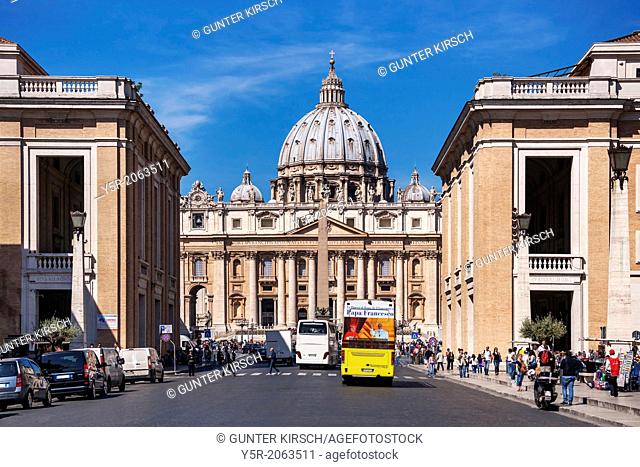 View to the dome of St. Peter's Basilica, Via della Conciliazione, Vatican City State, Rome, Lazio, Italy, Europe