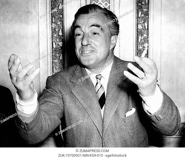 Jan 01, 1953; Rome, ITALY; The seminal figure of the neorealism movement, VITTORIO DE SICA turned to directing during WWII