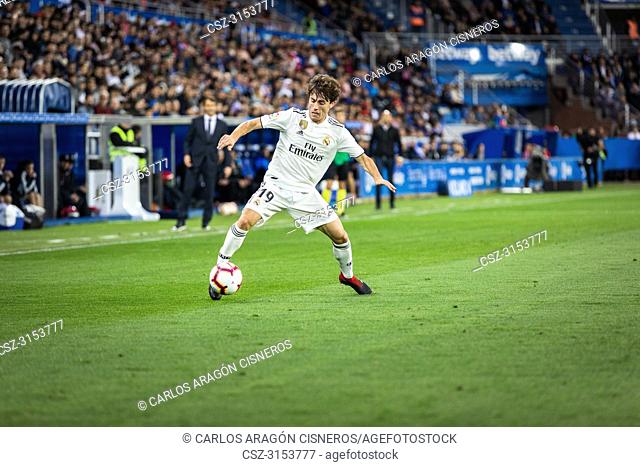 Alvaro Odriozola of Real Madrid reacts during the La Liga match between Deportivo Alaves and Real Madrid CF at Estadio de Mendizorroza on October 6