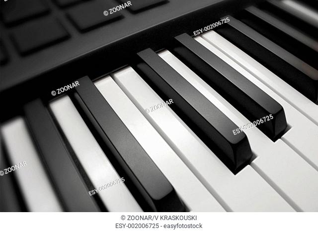 black white piano keys