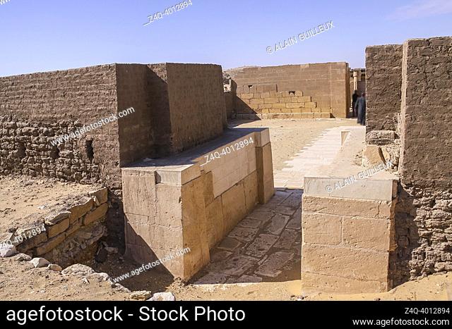 Egypte, Saqqara near Cairo, New Kingdom tomb of Horemheb, first pylon and first court, discovered only in first years of 21st century