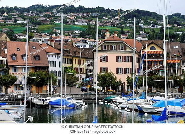 marina and village of Lutry on the edge of the Leman Lake, Lausanne, Canton of Vaud, Switzerland, Europe