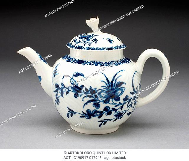 Teapot, c. 1760, Worcester Porcelain Factory, Worcester, England, founded 1751, Worcester, Soft-paste porcelain, underglaze blue decoration, H. 15
