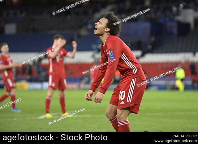 Leroy SANE (FC Bayern Munich), disappointment, frustrated, disappointed, frustratedriert, dejected, after goalchance. Action, single image, trimmed single motif