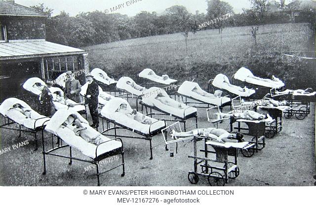 Queen Mary's hospital specialised in treating children affected by tuberculosis. Here, patients with hip damage are treated using suspension