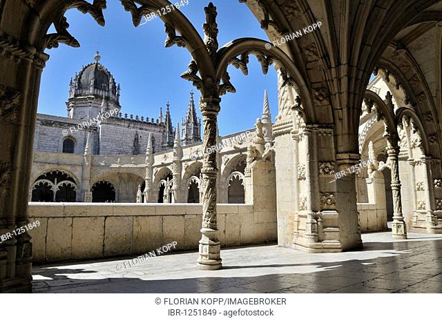 Ornate arches in the two-storeyed cloister of the Hieronymites Monastery, Mosteiro dos Jeronimos, UNESCO World Heritage Site, Manueline style