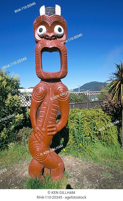 Maori totem carving, Ohinemutu village, Rotorua, North Island, New Zealand, Pacific