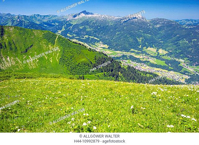 Panorama from the Fellhorn, in 2038 m, over Kleinwalsertal to the high Ifen, 2230 ms, the graveyard plateau and Toreck, in 2016 m, Allgäu, Vorarlberg, Austria