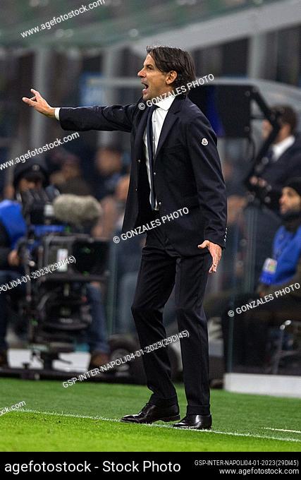 Milano, Italy. 04th, January 2023. Head coach Simone Inzaghi of Inter seen during the Serie A match between Inter and Napoli at Giuseppe Meazza in Milano