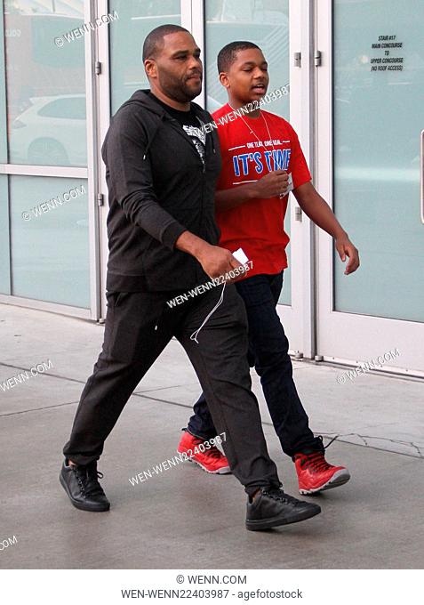 Star of ABC's Black-ish, Anthony Anderson takes his son to the Staples Center in Los Angeles Featuring: Anthony Anderson Where: Los Angeles, California