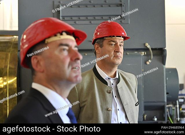 Prime Minister Dr. Markus Soeder and Economics Minister Hubert Aiwanger with protective helmets visit the natural gas underground gas storage facility in...