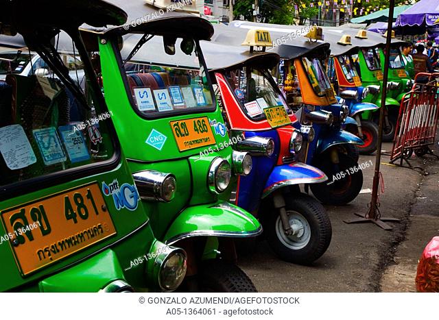 Traffic in Bangkok, Tuk Tuk o Rickshaw, Thailand, Southeast Asia