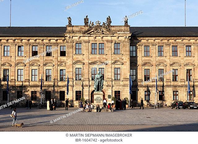 Castle and memorial to margrave, Schlossplatz Square, Erlangen, Middle Franconia, Franconia, Bavaria, Germany, Europe