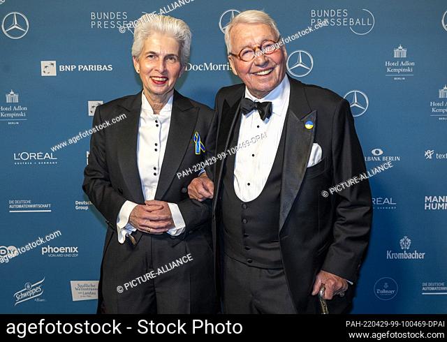 29 April 2022, Berlin: Marie-Agnes Strack-Zimmermann (FDP) and her husband Horst come to the 69th Federal Press Ball at the Hotel Adlon