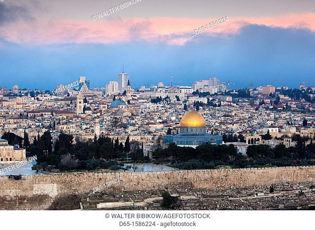Israel, Jerusalem, elevated city view with Temple Mount and Dome of the Rock from the Mount of Olives, dawn