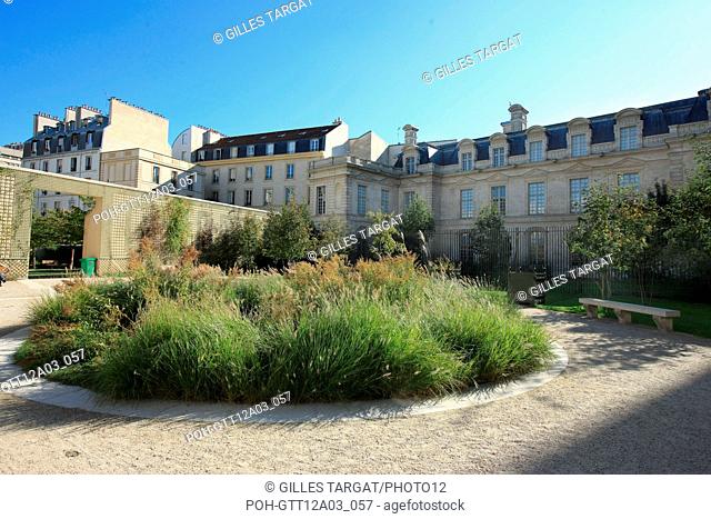 France, ile de france, paris, le marais, 3e arrondissement, jardin anne frank, derriere l'hotel de saint aignan dit aussi hotel d'avaux, musee du judaisme