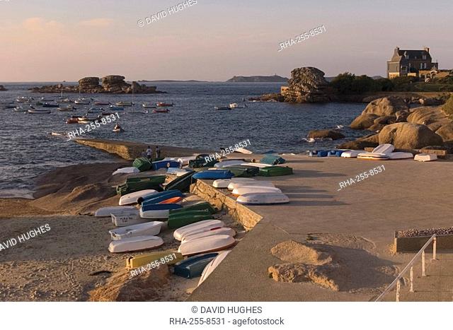 Boats and jetty, Tregastel, Cote de Granit Rose, Cotes d'Armor, Brittany, France, Europe