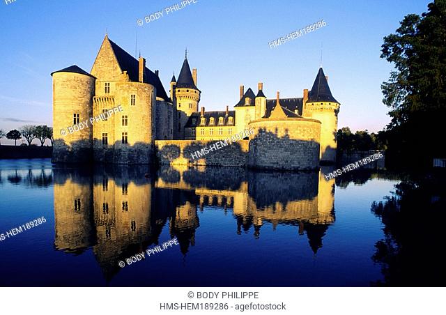 France, Loiret, Loire Valley listed as World Heritage by UNESCO, Sully sur Loire, castle of the 14th-17th centuries, compulsory mention : Chateau de Sully sur...