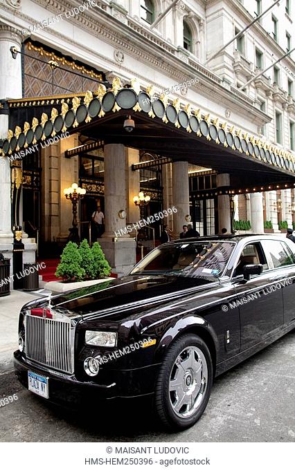 United States, New York City, Manhattan, corner of the 5th Avenue and Central Park, The Plaza Hotel, Rolls-Royce in front of the hotel