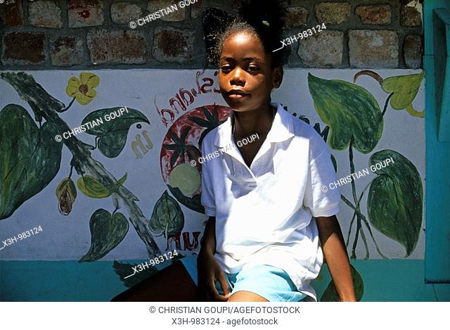 little girl in Mayreau, Grenadines islands, Saint Vincent and the Grenadines, Winward Islands, Lesser Antilles, Caribbean Sea