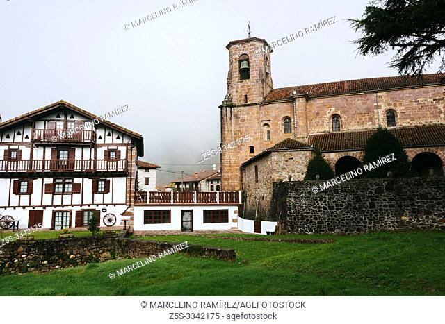 Caserios and Church of the Assumption. Etxalar, Cinco Villas, Bortziriak, Navarre, Spain, Europe