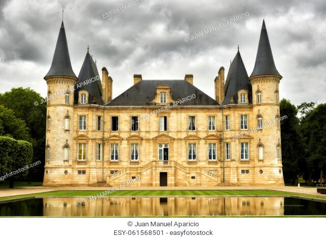 Chateau Pichon Longueville , Aquitaine, Gironde, Pauillac-Medoc, France