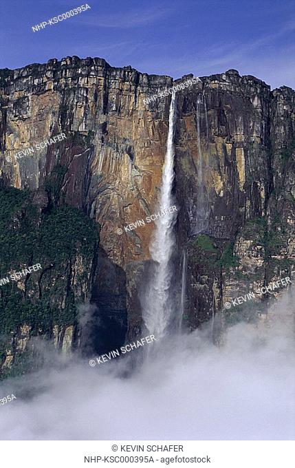 ANGEL FALLS height 990m World's tallest single drop falls Canaima NP, Venezuela