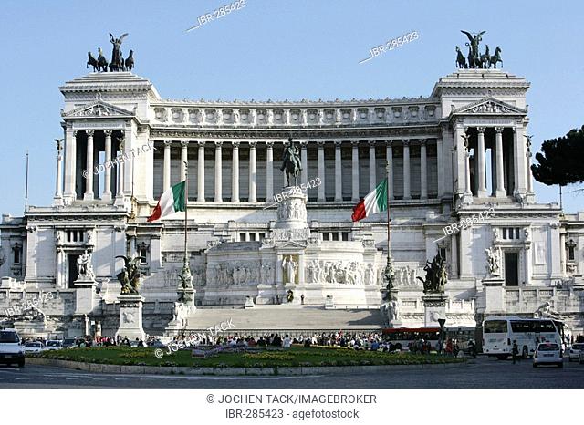 ITA, Italy, Rome : Monomento a Vittorio Emanuele II. National Monument at the Piazza di Venezia. |