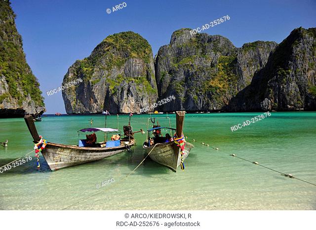 Boats Maya Bay Ko Phi Phi Leh Thailand Koh Phi Phi Ley