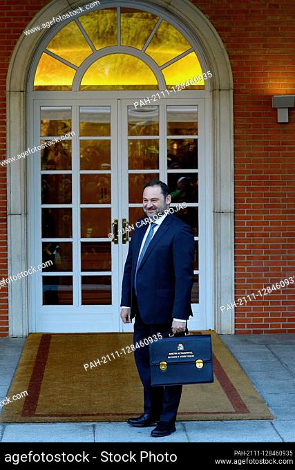 Madrid Spain; 14/01/2020.- José Luis Ábalos Minister Transportation, Mobility and Urban Agenda..Pedro Sanchez, president of Spain and his 22 ministers in a...