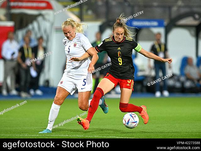 Norway's Guro Bergsvand and Belgium's Tessa Wullaert fight for the ball during the match between Belgium's national women's soccer team the Red Flames and...