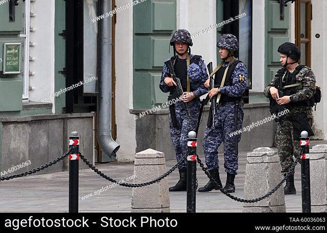 RUSSIA, MOSCOW - JUNE 24, 2023: Russian National Guard officers are seen in central Moscow. Artyom Geodakyan/TASS