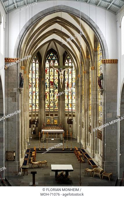 Blick von der Westempore nach Osten in den gotischen Chor