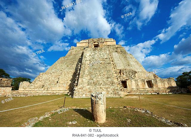 Pyramid of the Magician, Mayan archaeological site, Uxmal, UNESCO World Heritage Site, Yucatan State, Mexico, North America