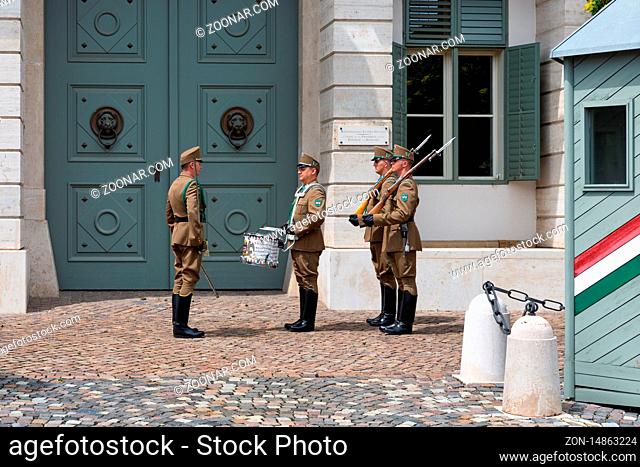 Budapest, Hungary - Juli 13, 2019: Changing the military guard in front of the Hungarian Presidential Sandor Palace