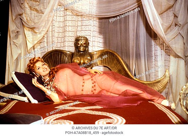 Les amours d'Hercule Amori di Ercole, Gli  Year: 1960 - italie Jane Mansfield  Director: Carlo Ludovico Bragaglia. WARNING: It is forbidden to reproduce the...