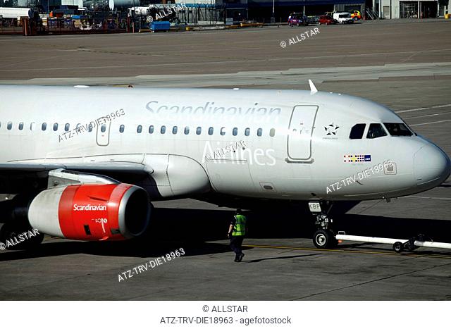 SAS SCANDINAVIAN AIRLINES AIRBUS A319-132; MANCHESTER AIRPORT, TERMINAL 1; 26/03/2012