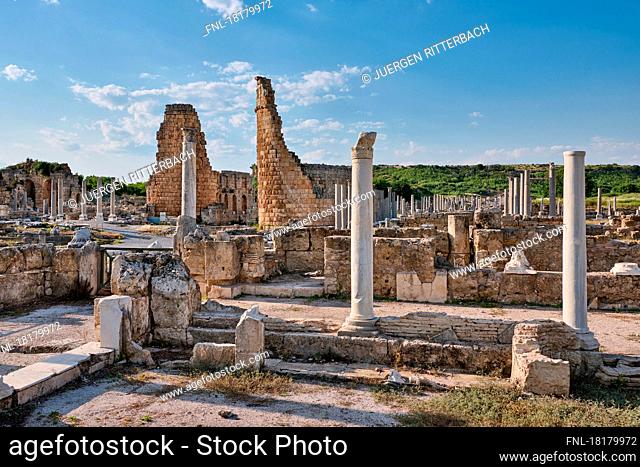 Hellenistic Gate of Perge, ruins of the Roman city of Perge, Antalya, Turkey|
