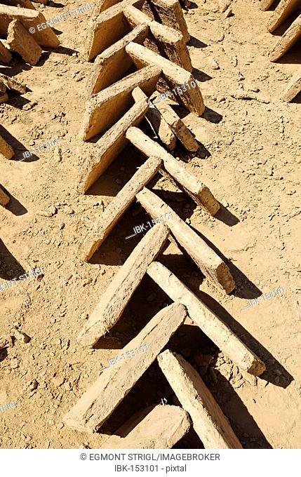 Mud brick production at Al Hajjaryn, Wadi Doan, Yemen