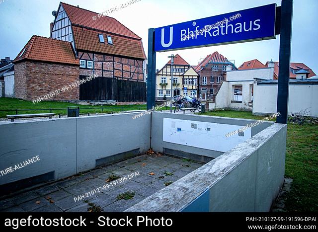 12 November 2020, Mecklenburg-Western Pomerania, Wittenburg: The remains of an art campaign to revitalize downtown. Photo: Jens Büttner/dpa-Zentralbild/ZB