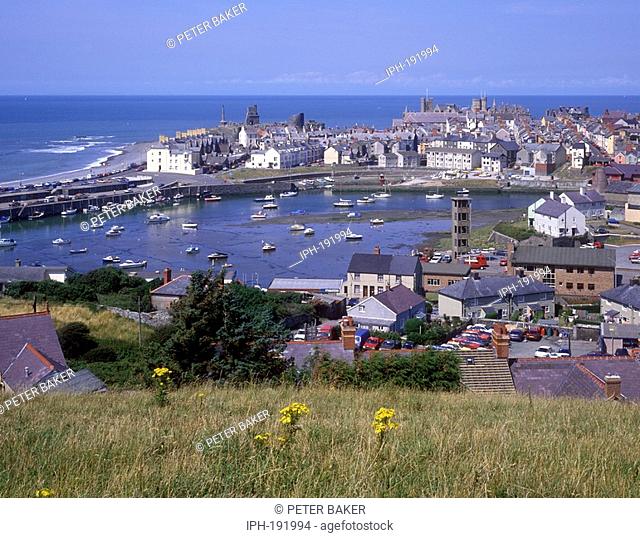 View the harbour and town of Aberystwyth on Cardigan Bay