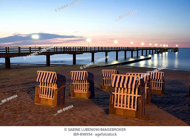 Beach chairs in evening light, pier, Kuehlungsborn, Baltic Sea, Mecklenburg-Western Pomerania, Germany, Europe
