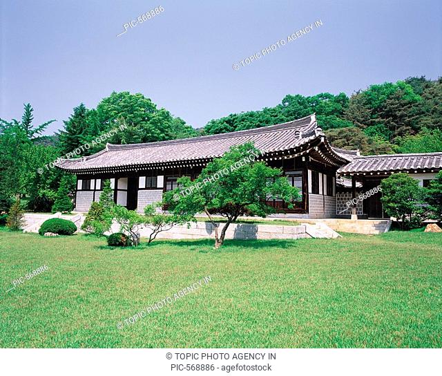 Hyeonchungsa Temple, Chungnam, Korea