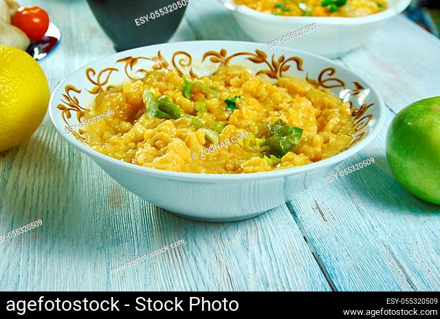 Khandeshi Dal, ombination of urad dal, masoor, moong and gram dal spiced, Maharashtrian national cuisine, Traditional assorted Asia dishes, Top view