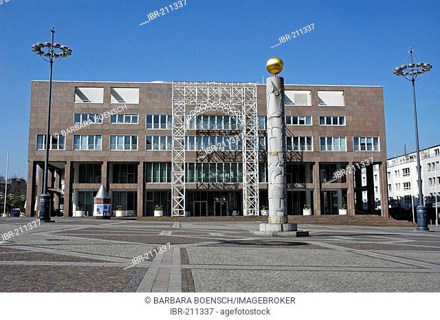New town hall, Friedenssaeule, Friedensplatz, Dortmund, North Rhine-Westphalia, Germany