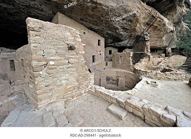 Spruce Tree House, cliff dwelling of native Americans, about 800 years old, Mesa Verde National Park, Colorado, USA