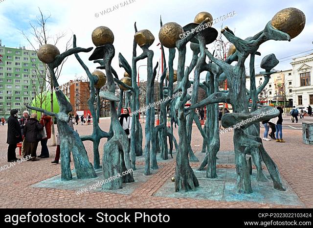 Reconstructed Mendel Square was presented and the Hrachovina (Pea plants) sculpture, made by sculptor Jaromir Gargulak, was unveiled in Brno's square named...