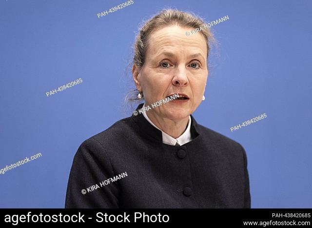 Praelatin Dr. Anne Gidion, Ev. Chairwoman of the GKKE, recorded at a federal press conference on the 2023 defense export report of the Joint Conference on...
