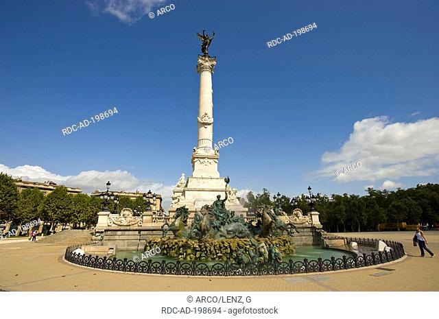Statue 'Monument des Girondins' and fountain, Bordeaux, Aquitania, France