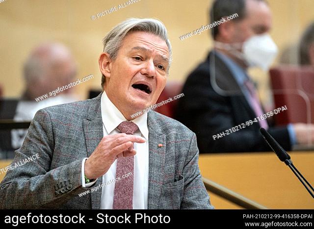 12 February 2021, Bavaria, Munich: Horst Arnold, SPD parliamentary group leader in the Bavarian state parliament, speaks during a session of the Bavarian state...